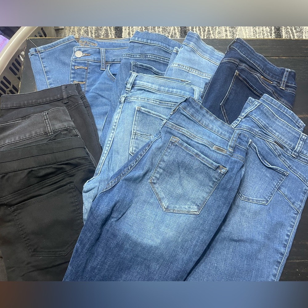 Size 8/10 (Size 29/30) High Waisted Jeans Lot